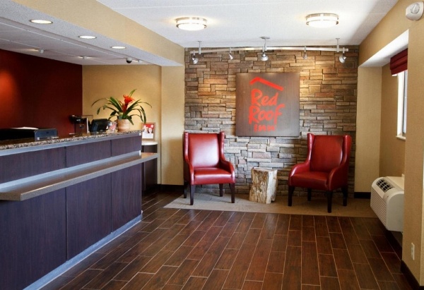 Red Roof Inn Asheville - Biltmore West image 2